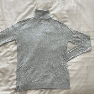 H&M grey turtleneck